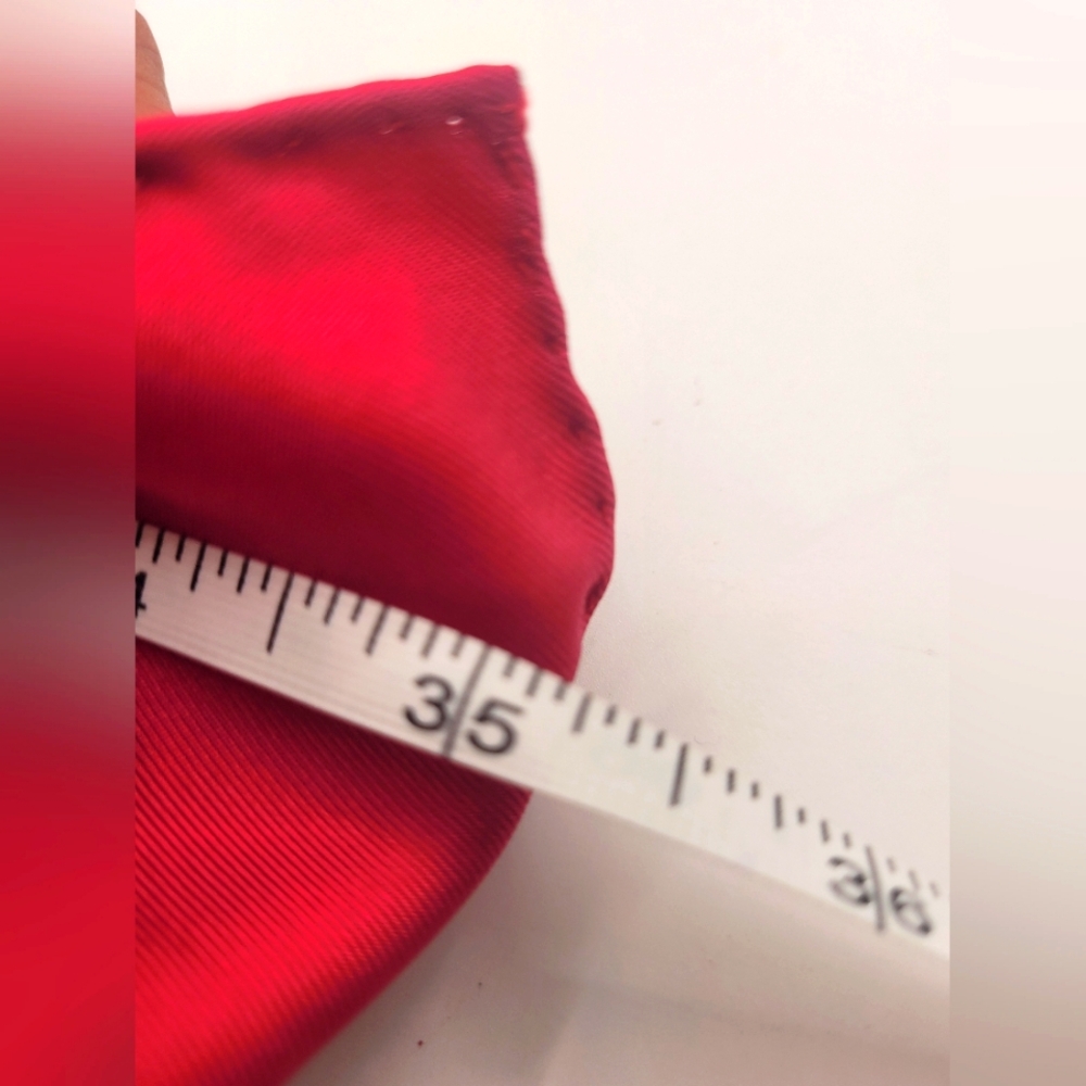 "Les Tuileries" Hermès Printed Silk Carré Scarf - Picture 5 of 6